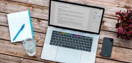 Apple MacBook